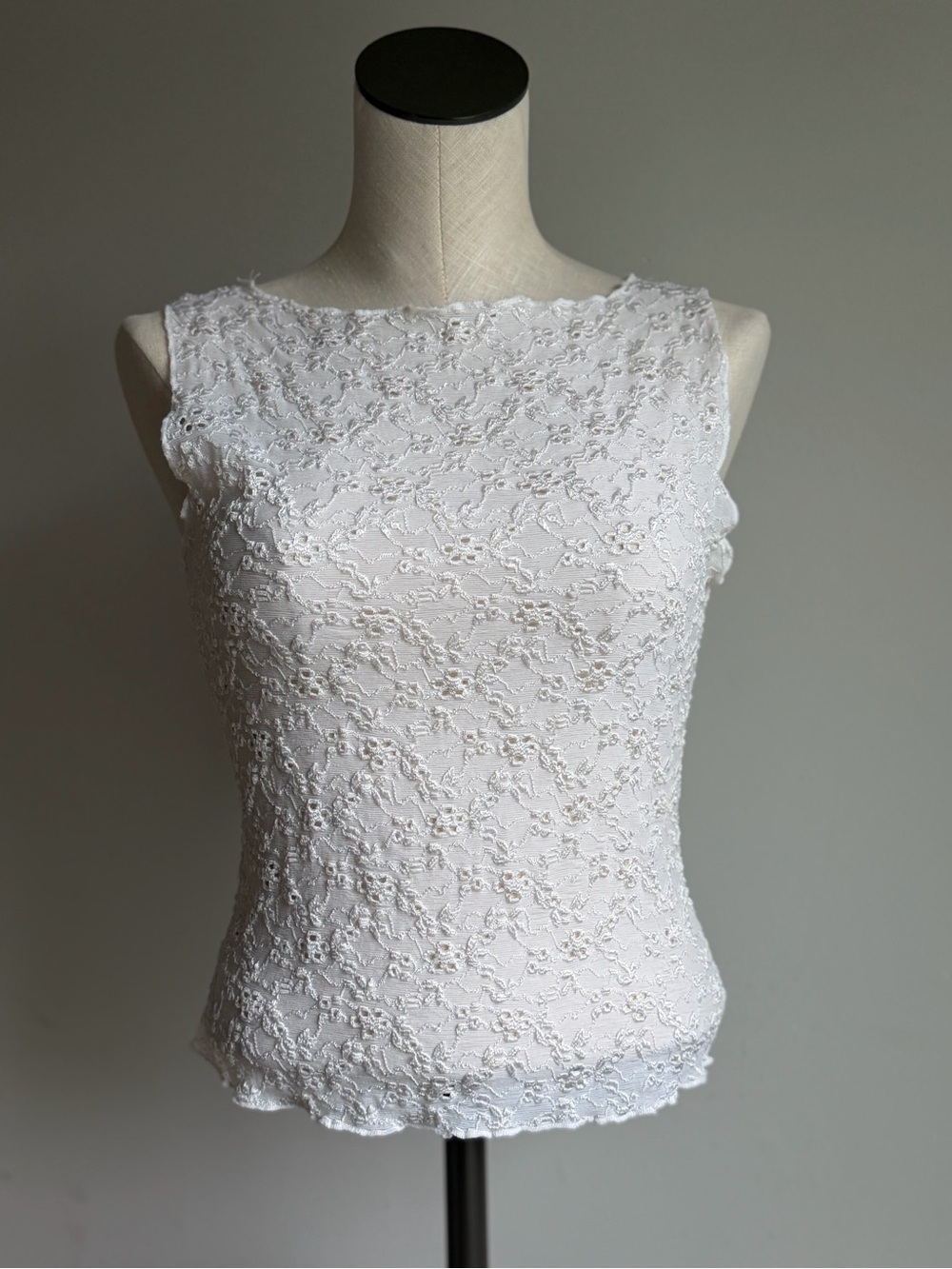 White Stretch Floral Lace Sleeveless Top